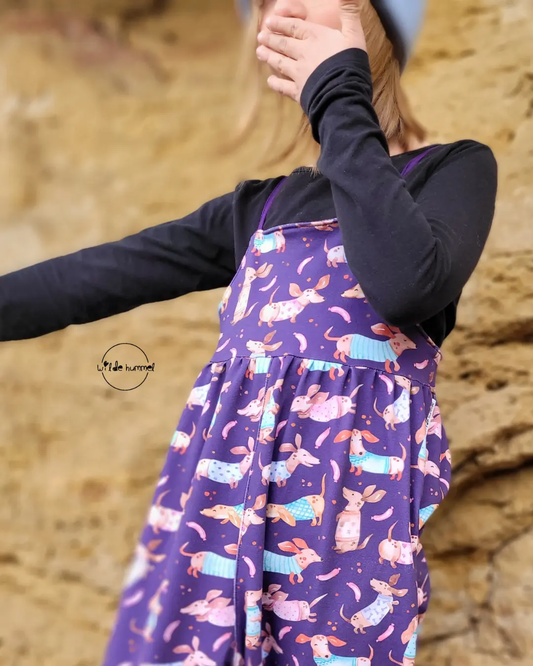 Kinderstoff Dackel – Wau Wau Wow in Dunkellila - HIP SOM HAP