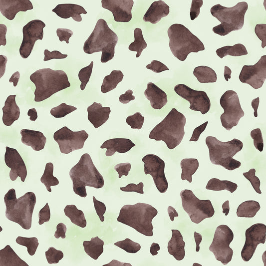 Cow-Print-Stoff mit braunen Flecken auf zartem Mint, handgemalt im Aquarell-Stil, Design Auf der Weide von HIP SOM HAP