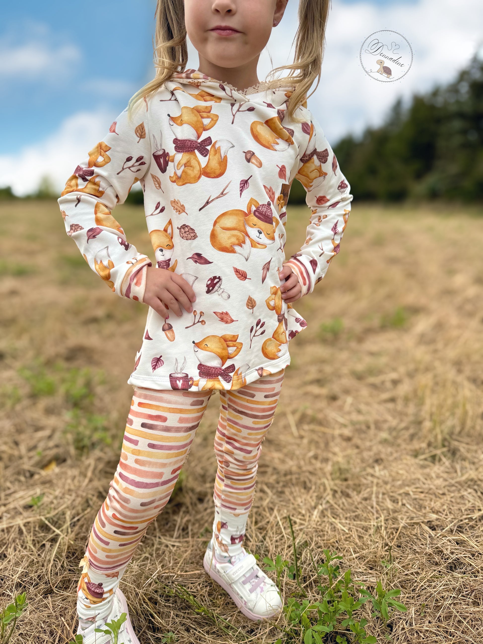 Fuchsstoff Kinder Cozy Fox – handgemalte Waldfüchse in Aquarell