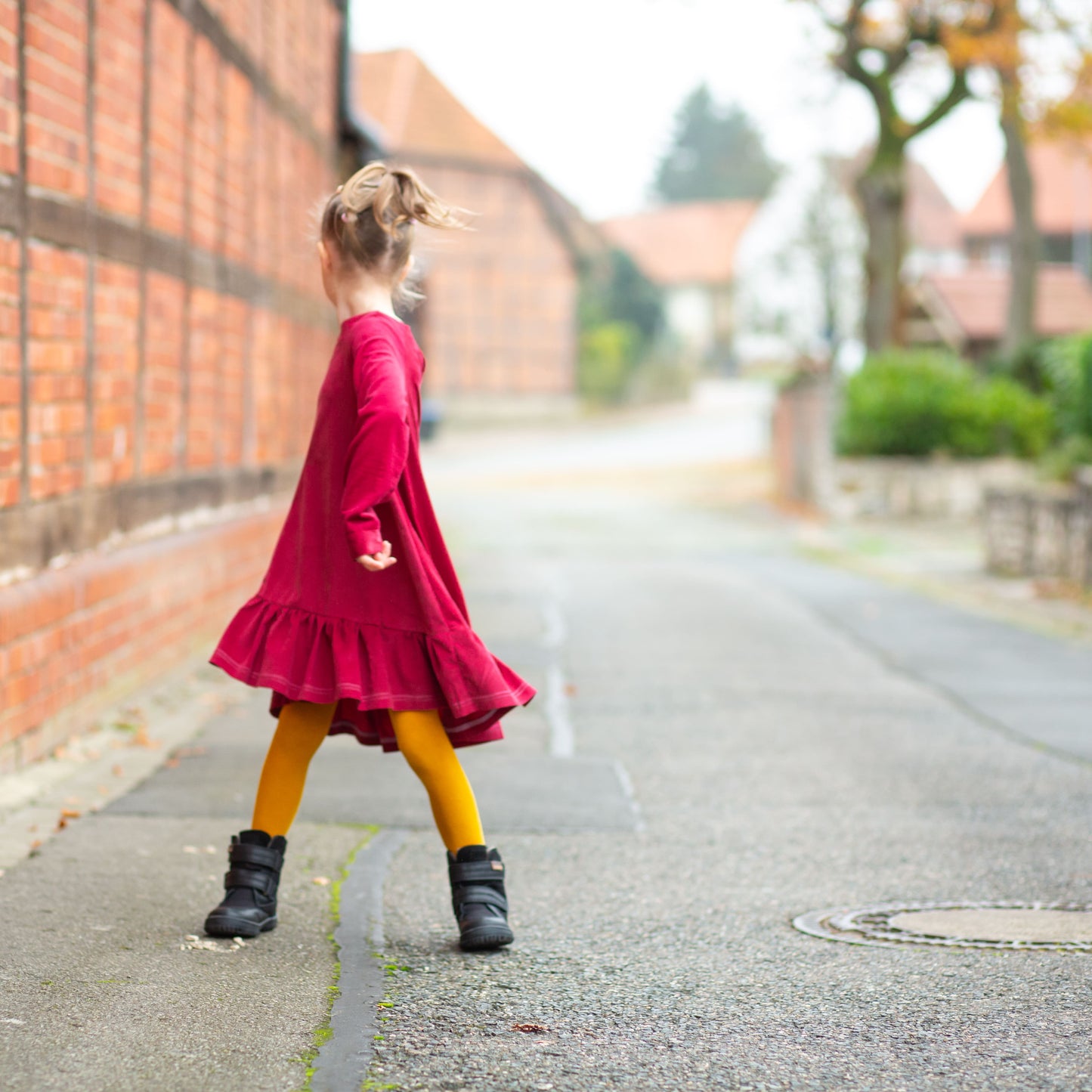 Schnittmuster High-low Rüschenkleid Ella - Gr. 98 - 146